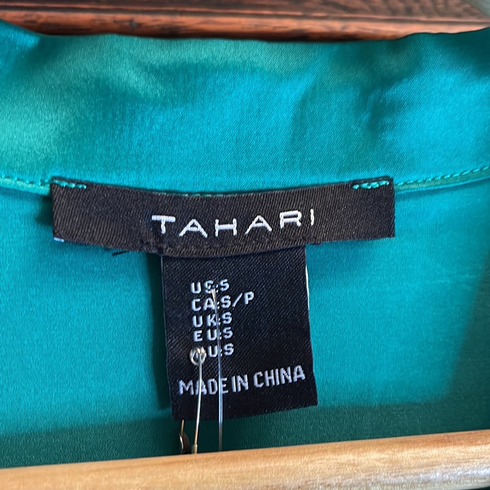 321. Tahari Green Satin Silk Sleep Shirt | 18/34 | Small - Picture 3 of 8